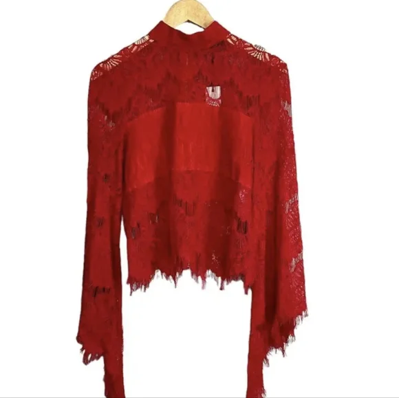 MinkPink Drama Queen Burgundy Lace Zip Back Bell Sleeve Top size M - Picture 4 of 11